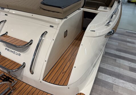 Primeur 625 tender / Vrije motor keuze /  Showroom model  2026!