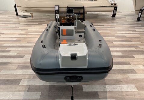 Nimarine 410 / 25PK Mercury / Showroom model / Vaarklaar!