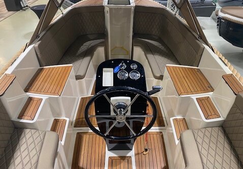 Oudhuijzer 740  tender / Vrije Motor keuze / Showroom model  2026!