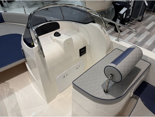 Eolo 590 open / Vrije motor keuze  /  Showroom model  2026!