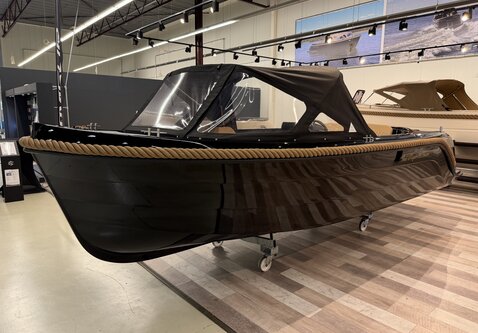 Oud Huijzer 616 tender / Vrije motor keuze / Showroom model  2026!