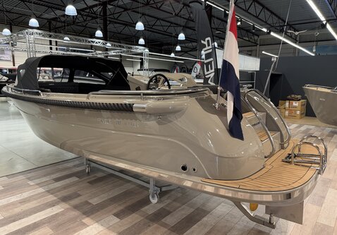 Primeur 700 Tender  / 42PK Vetus /  Showroom model  2026!