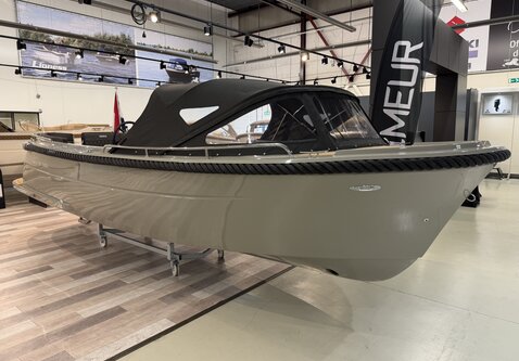 Primeur 700 Tender  / 42PK Vetus /  Showroom model  2026!
