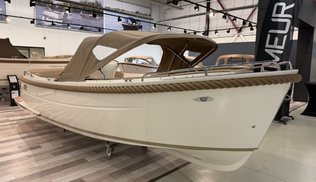 Primeur 715 Tender / Vrije motorkeuze / Showroom model 2026!