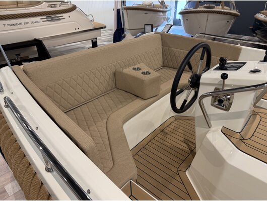 Primeur 700 Lounge / 42PK Vetus / Showroom model  2026!