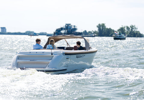 Topcraft 607 Tender