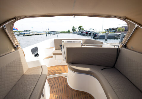 Topcraft 607 Tender