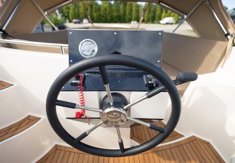 Topcraft 607 Tender