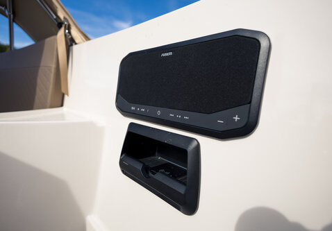 Topcraft 607 Tender