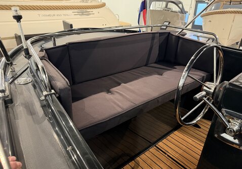 Anker 560 inboard / 16PK Vetus /  Boegschroef / Bimini top / Vaarklaar!