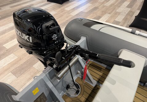 Highfield Classic 340 / 20PK Suzuki / EVA DECK / Nieuwstaat!