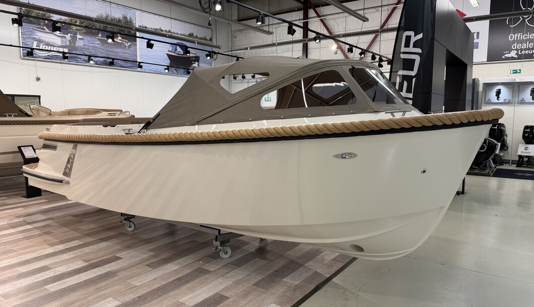 Oud Huijzer 740 tender / Vrije Motor keuze / Showroom model 2026!