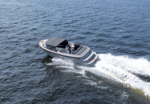 Oud Huijzer 740  tender / Vrije Motor keuze / Showroom model  2026!