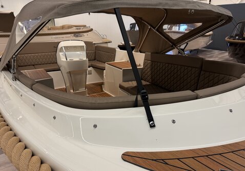 Oud Huijzer 650 tender / Vrije motorkeuze / showroom model 2026!