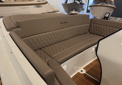 Oud Huijzer 650 tender / Vrije motorkeuze / showroom model 2026!