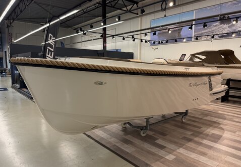 Oud Huijzer 650 tender / Vrije motorkeuze / showroom model 2026!