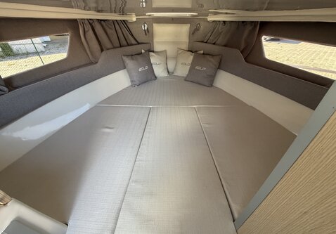 Eolo 830 Day | 300PK Suzuki | incl trailer | Full options!