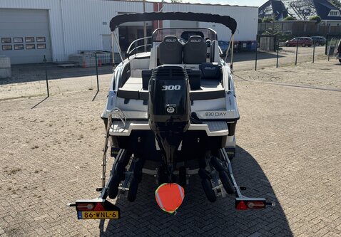 Eolo 830 Day | 300PK Suzuki | incl trailer | Full options!