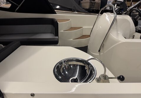 Oud Huijzer 700 Tender / 115PK Yamaha / Vaarklaar!