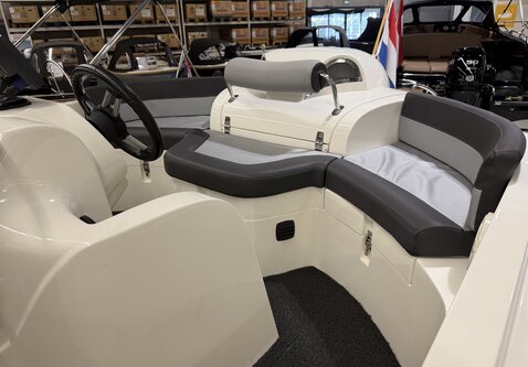 Oud Huijzer 700 Tender / 115PK Yamaha / Vaarklaar!