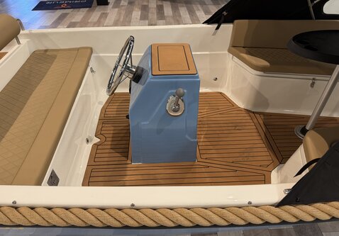 Lioness 455 sloep /  9.9PK Suzuki / Showroom model  2026 / Vaarklaar!