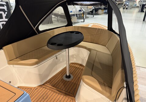 Lioness 455 sloep /  9.9PK Suzuki / Showroom model  2026 / Vaarklaar!