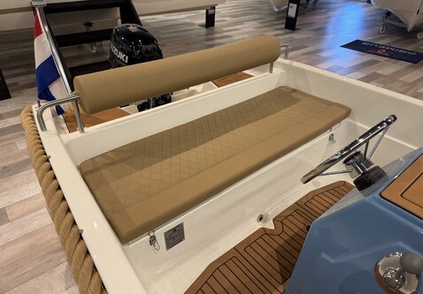 Lioness 455 sloep /  9.9PK Suzuki / Showroom model  2026 / Vaarklaar!