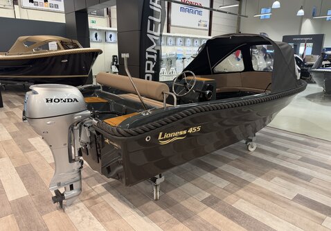Lioness 455 sloep /  15PK Honda / Showroom model  2026 / Vaarklaar!
