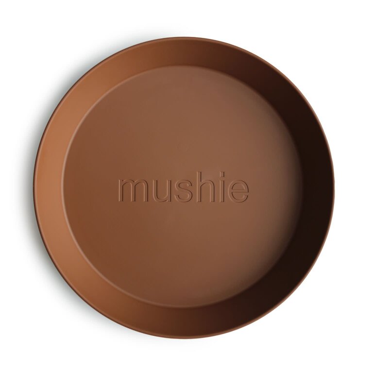 Mushie Round Dinnerware Plates, Set of 2 - Caramel