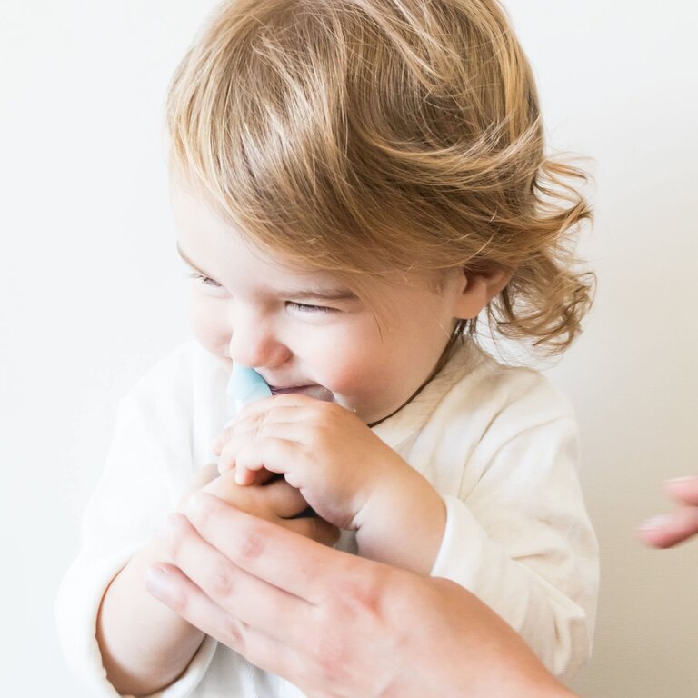 Nuby Neuspeer + Oorreiniger met Softtip - Blauw