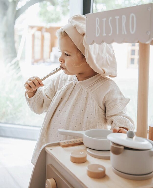 Label Label Bistro Kitchen - Nougat