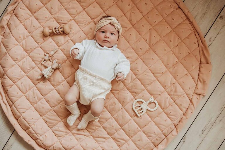 Play & Go Organic babyspeelkleed & reistas - Fleuri Organic