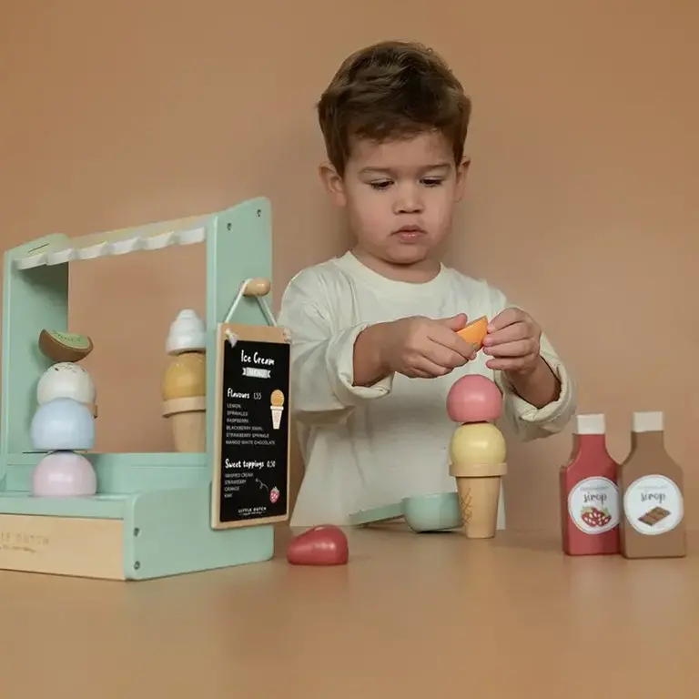 Little Dutch Speelgoed ijskraam FSC