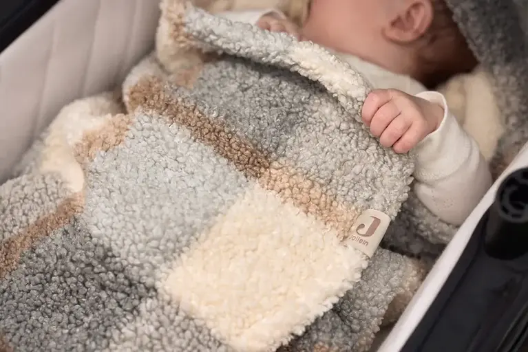 Jollein Voetenzak groep 0+ 3/5 punts Check Bouclé