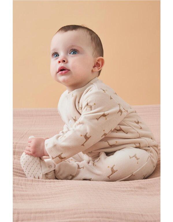 Noukie's Corduroy fluwelen pyjama - giraffenprint