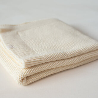 Coco & Pine Knitted Blanket - Ecru - 75 x 95