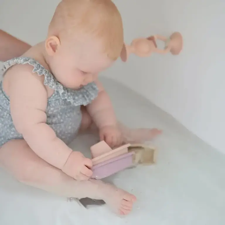 Mushie Bath Boats- Pastel