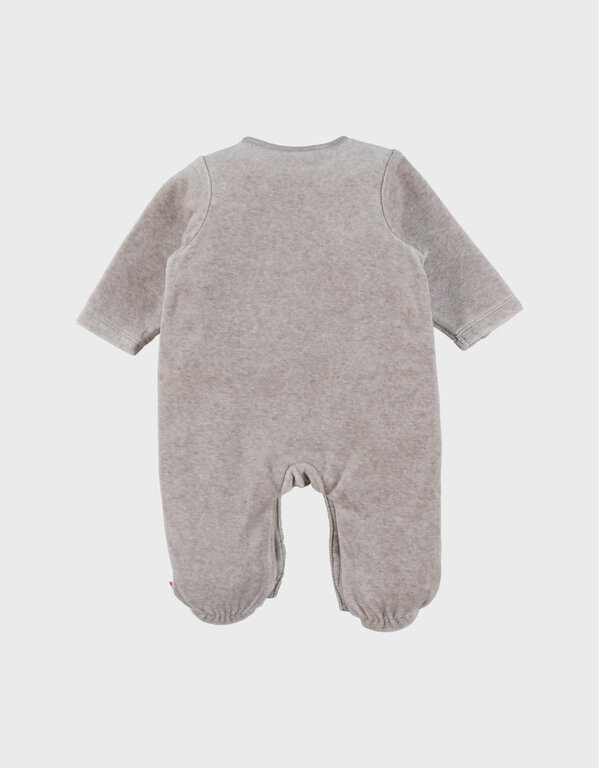 Noukie's Babypyjama van beige fluweel met geborduurde zeehond