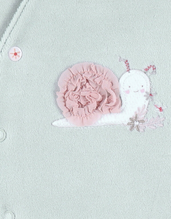 Noukie's Babypyjama in groen fluweel met slakkenborduursel