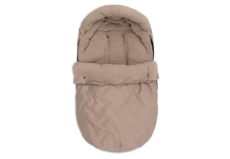 Jollein Voetenzak groep 0+ 3/5 punts gordel Embossed - Milky Coffee