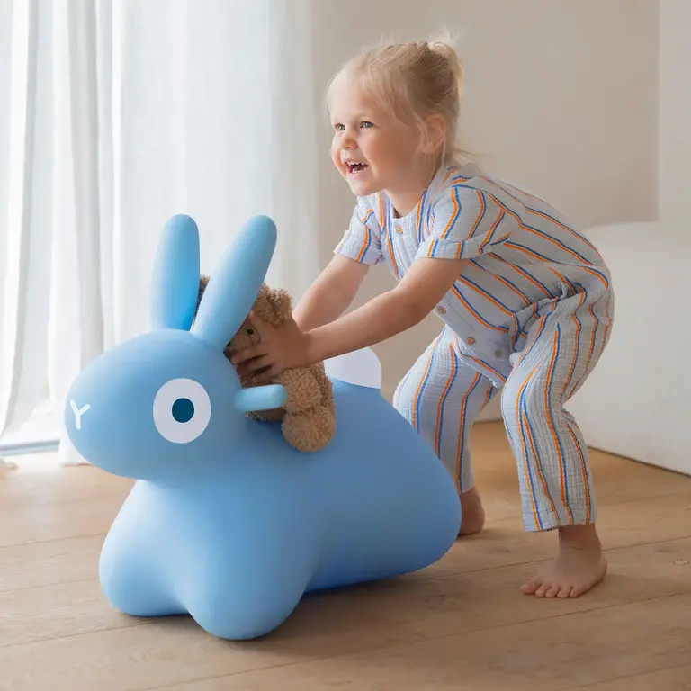 Quut Hoppi - Bouncing Bunny Blue