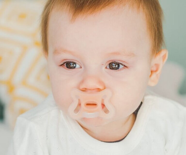 Suavinex ZERO.ZERO symmetrische fopspeen -2/2m Beige