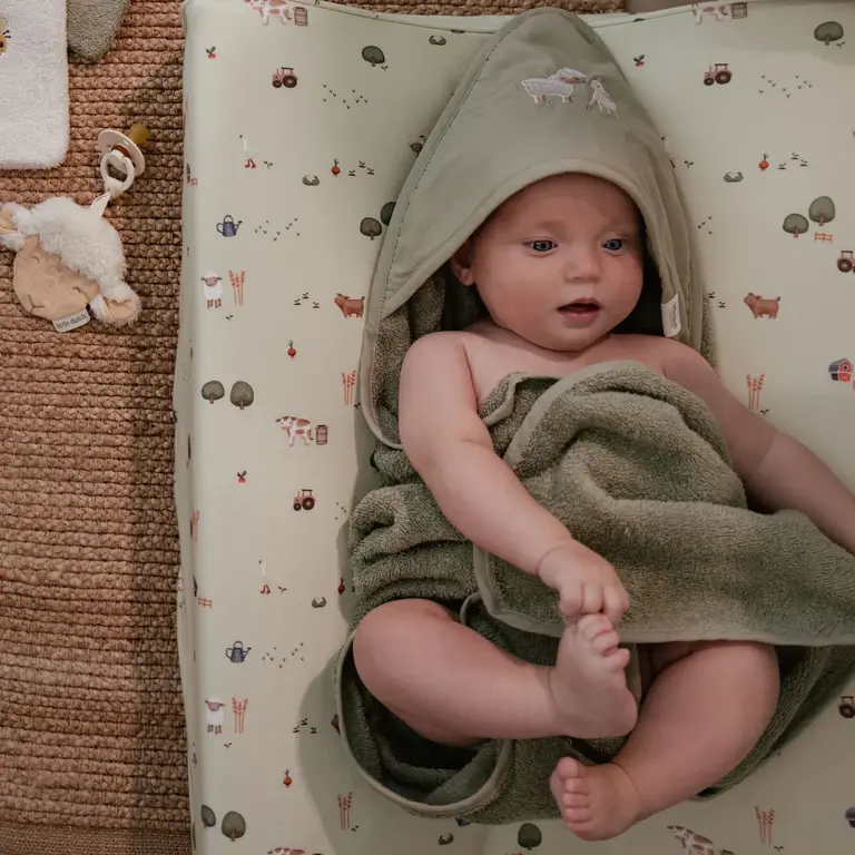 Little Dutch Badcape geborduurd Little Farm - 75x75cm