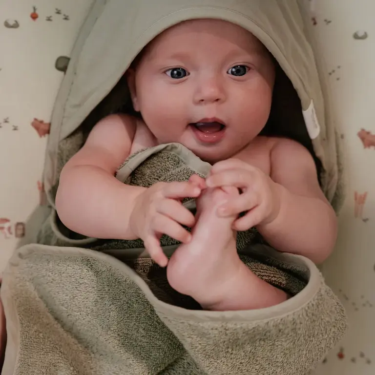 Little Dutch Badcape geborduurd Little Farm - 100x100 cm