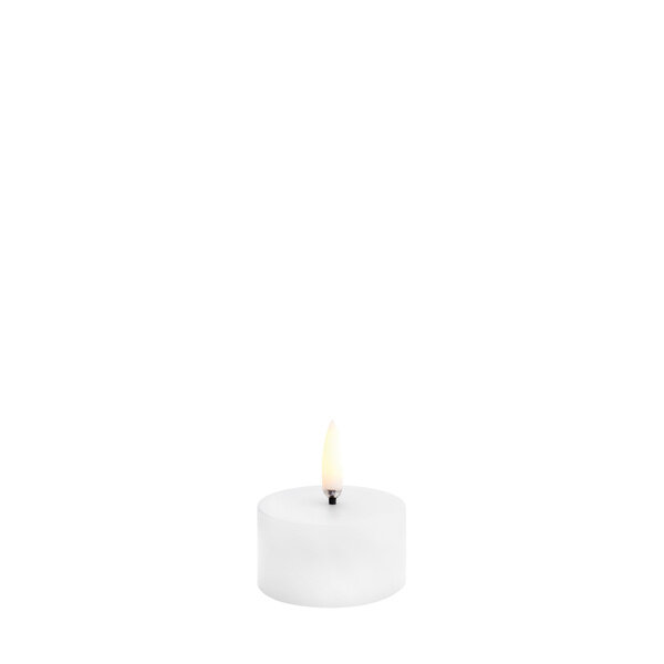 Piffany LED pillar candle, Nordic white, Smooth, 5x2,8