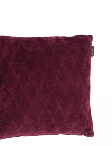 Lifestyle dascha pillow wine red 50x50