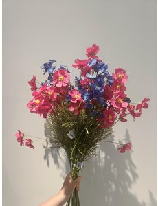  Boeket larkspur