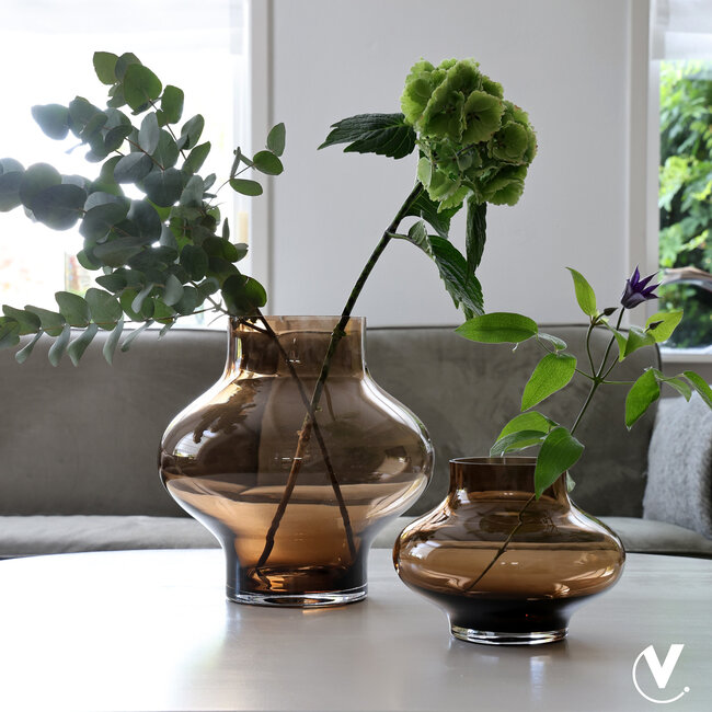 Taupe glazen vaas Ruvuma - Vase the World