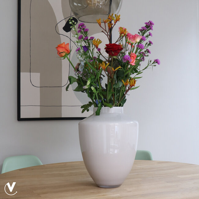 Glazen vaas Tugela, ivoorkleurige bloemenvaas - Vase the World