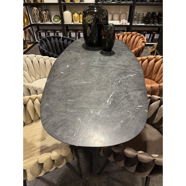 Homerebels Collection Zwart marmeren eettafel met metalen spinpoot - 180x90 cm